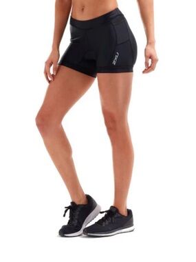 2XU Black Women's Compression Bike Shorts with Side Pockets
